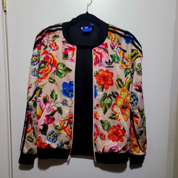 Adidas sweater - Picture 1 of 1